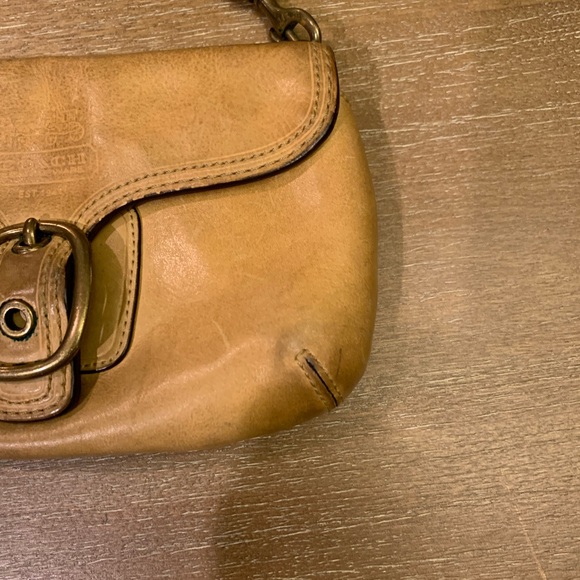 Vintage Y2K Coach Bleeker Leather Wristlet with Buckle - Picture 4 of 12